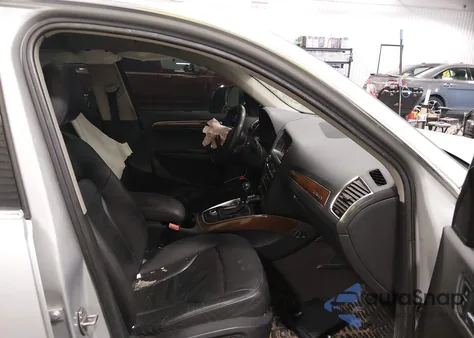 2010 Audi Q5 3.2 Premium from USA, damaged, VIN WA1LKAFP2AA059509